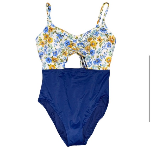 Miracle Other - NWT Beach Betty By Miracle Brands Floral One Piece Swimsuit